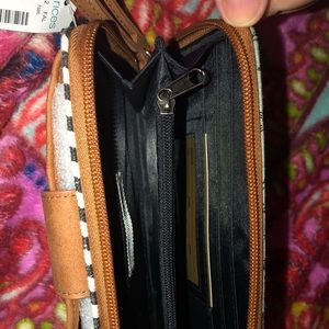 Never used. In great shape. Non smoking home.